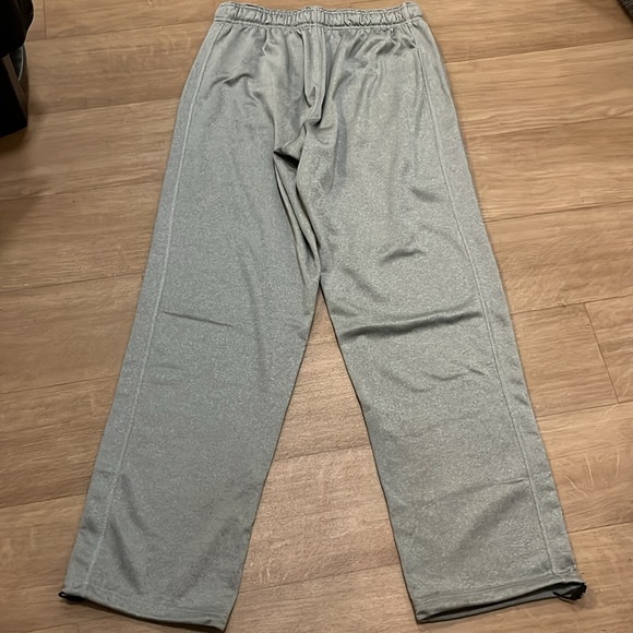 Nike Therma Fit Sweat Pants - Picture 2 of 2